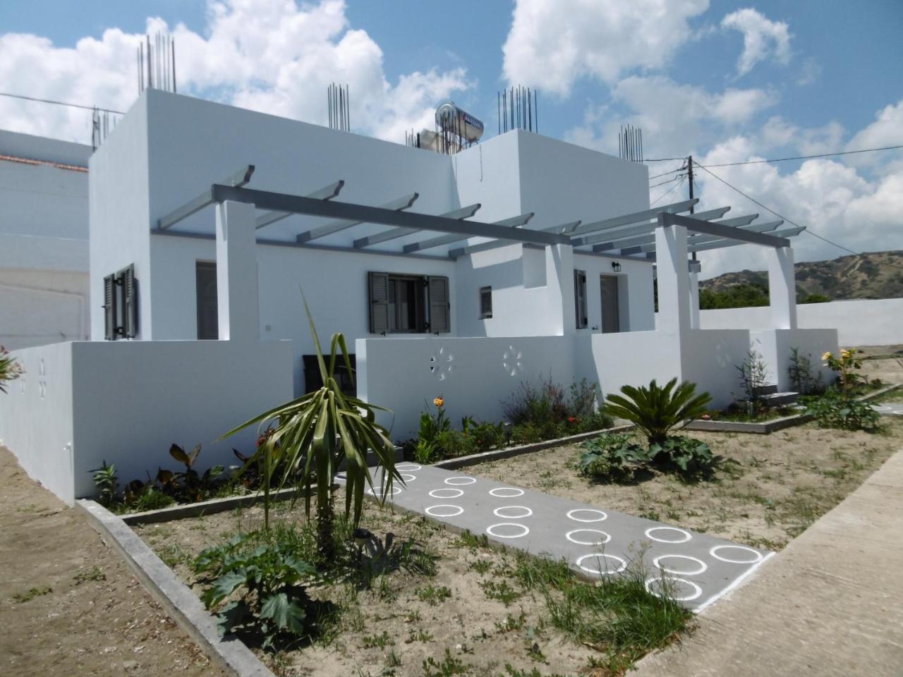 Skyros Koxilas Studios Exterior photo