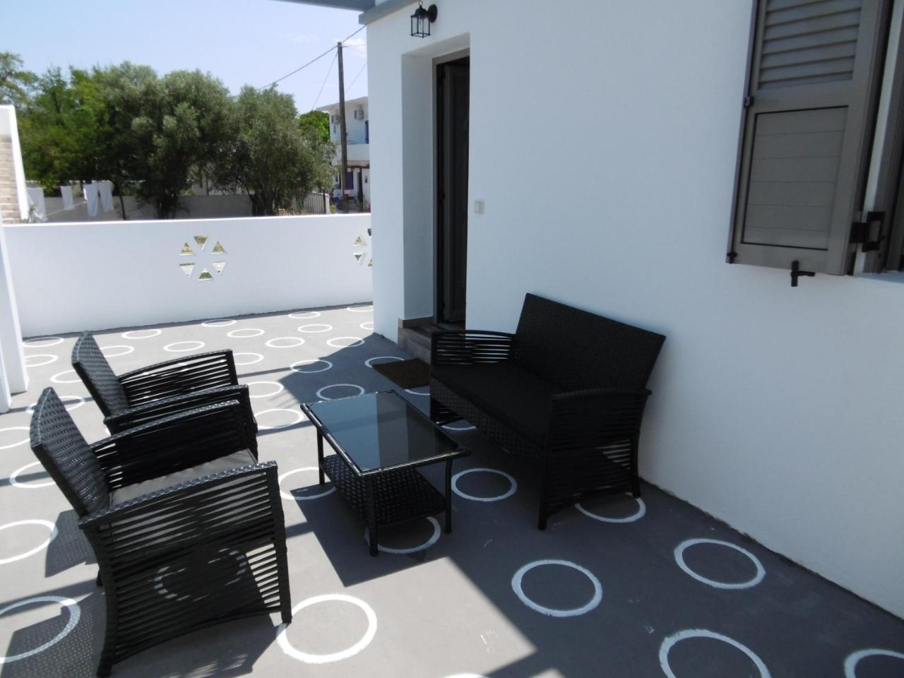 Skyros Koxilas Studios Exterior photo