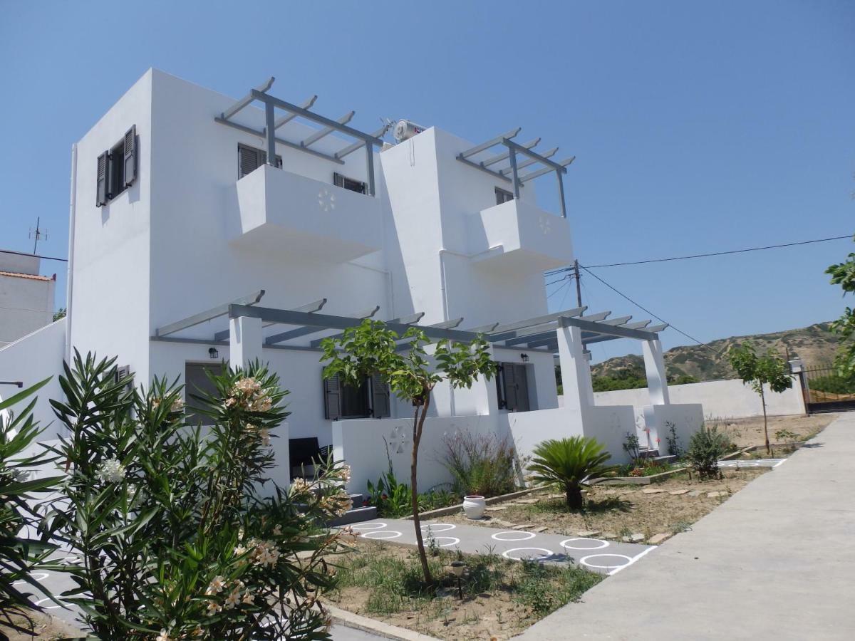 Skyros Koxilas Studios Exterior photo